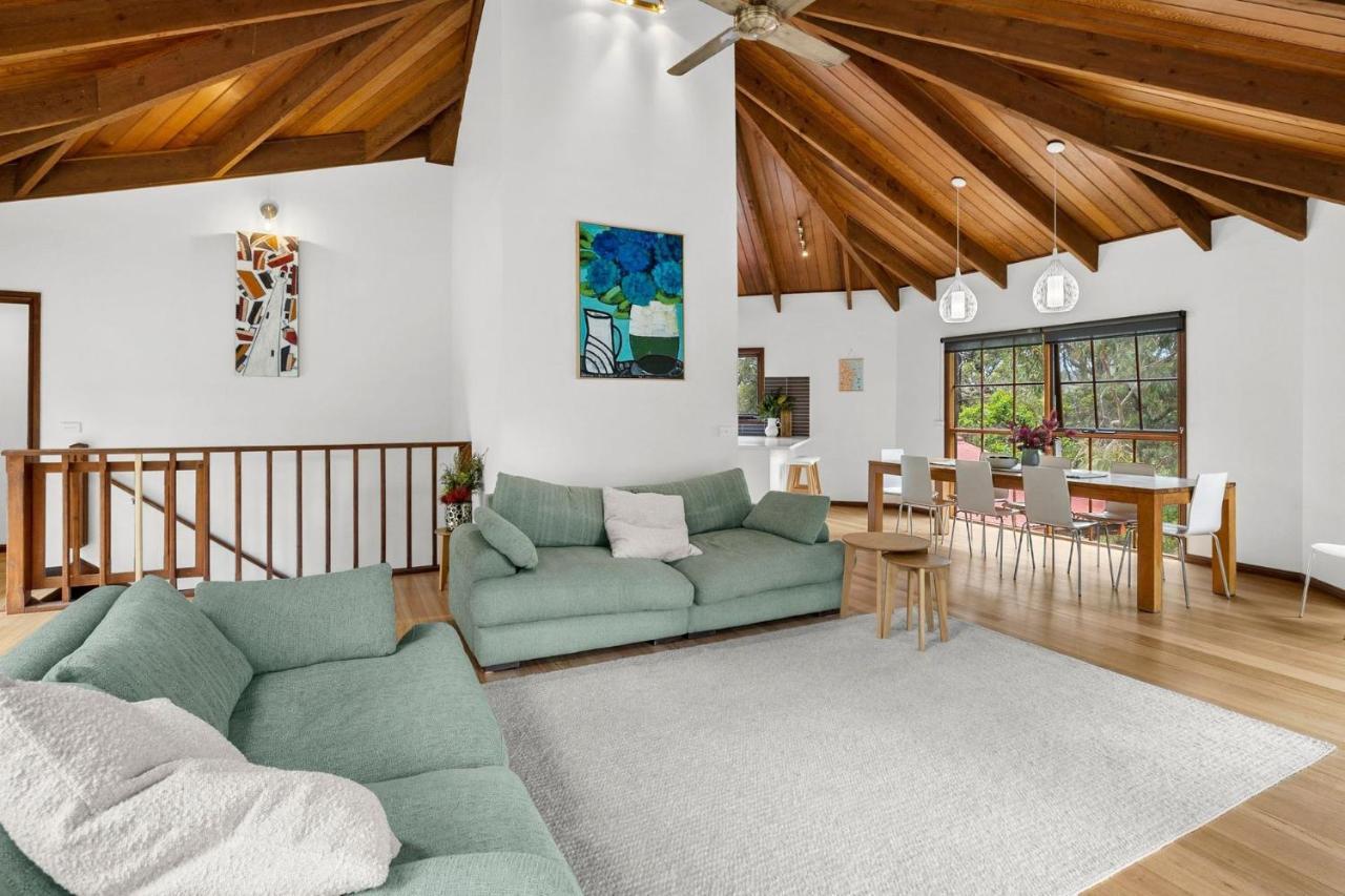 Villa Yirrip House Nestled On The Edge Of National Park à Aireys Inlet Extérieur photo