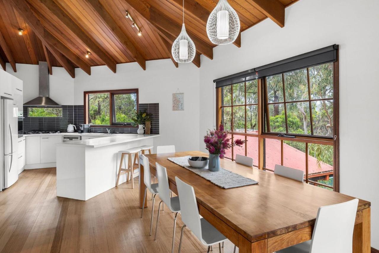 Villa Yirrip House Nestled On The Edge Of National Park à Aireys Inlet Extérieur photo
