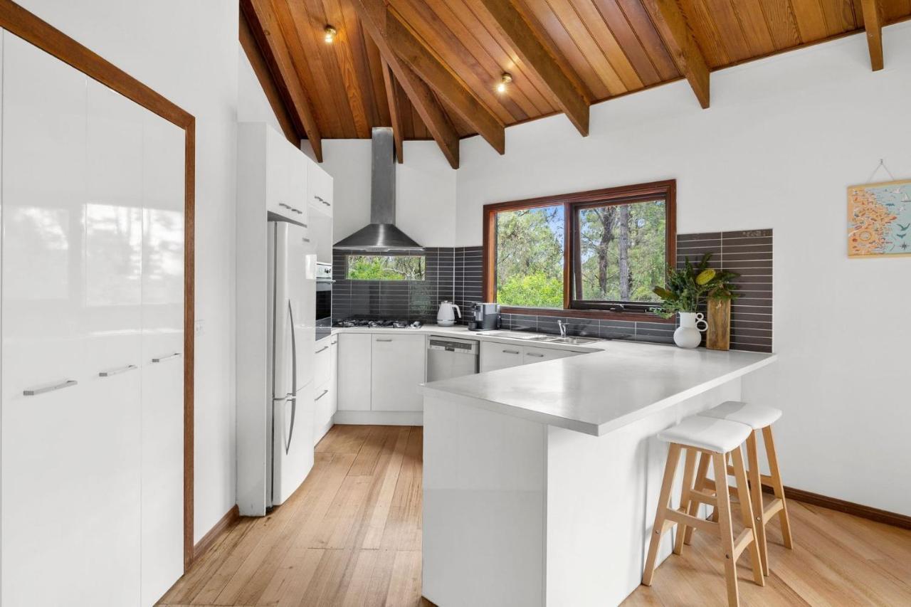 Villa Yirrip House Nestled On The Edge Of National Park à Aireys Inlet Extérieur photo